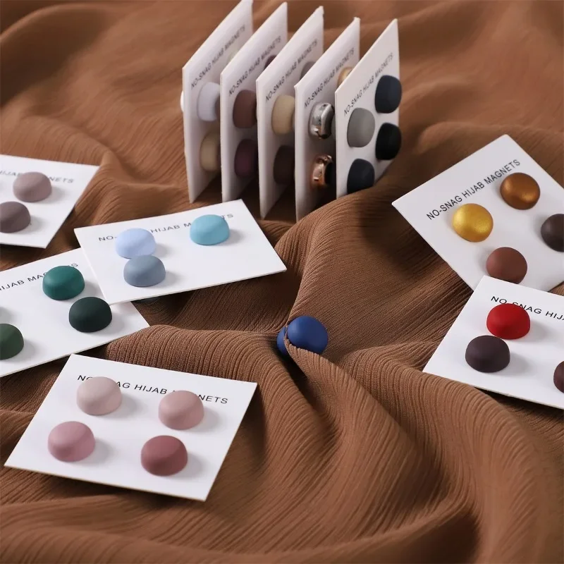 Women Accessories In Wholesale - 4Pcs/Card Matte Magnet Hijab Pins Brooch