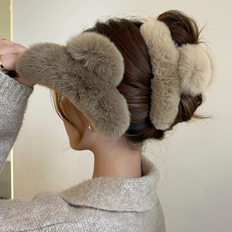 Winter Faux Fur Hair Claw Rabb - Hair Claw Clip Set review and price